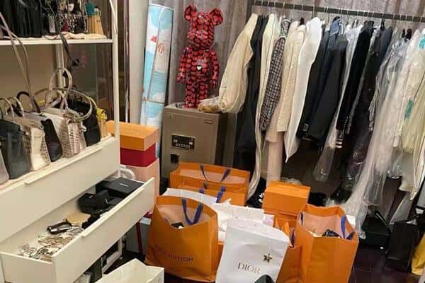 康马县回收一线品牌衣服